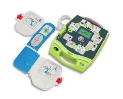 ZOLL AED PLUS defibrillaattori puoliautomaattinen