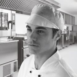 Lippalakki DM04 koko: M valkoinen kuitukangas 100kpl