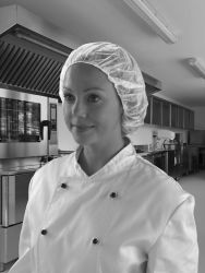 Suojamyssy DM02 koko: XL  valkoinen kuitukangas 100kpl